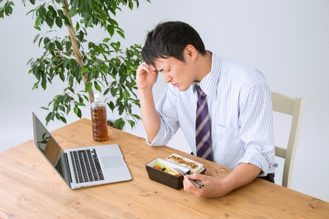むちうちで頭痛・めまいがするときの適切な過ごし方と病院に行くべき目安